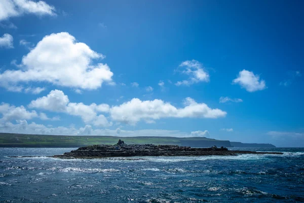 Gita Barca Doolin Alle Spettacolari Scogliere Moher Contea Clare Irlanda — Foto Stock