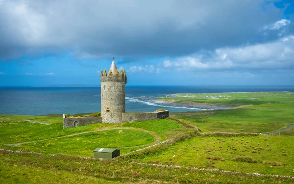 Zamek Doonagore Niedaleko Doolin Clare Irlandia — Zdjęcie stockowe