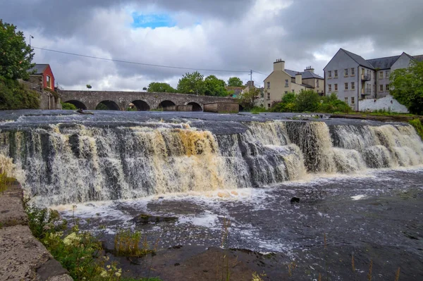 Küçük Ennistymon Kasabasında Şelale Clare Rlanda — Stok fotoğraf