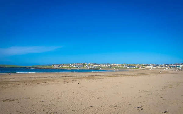 Ładna Piaszczysta Plaża Kilkee County Clare Irlandia — Zdjęcie stockowe
