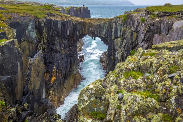 Potere Delle Onde Paesaggio Meraviglioso Ponte Pietra Naturale Dunmanus Bay — Foto Stock