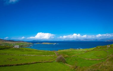 İrlanda, Beara Yarımadası 'nın kuzey tarafındaki muhteşem manzara.