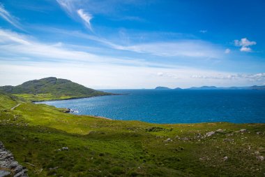 İrlanda, Beara Yarımadası 'nın kuzey tarafındaki muhteşem manzara.