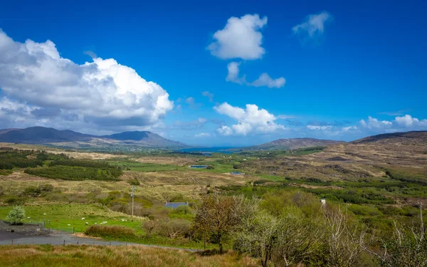 アイルランドのベア半島の北側の壮大な風景 — ストック写真