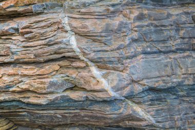 Ardara, Co Donegal, İrlanda yakınlarında ilginç taş ve malzemeler bulunan Maghera mağaraları