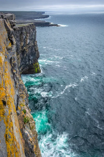 Cliff Vid Dun Aonghasa Inshmore Aran Islands Galway Irland — Stockfoto