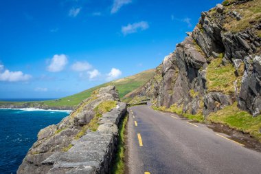Dingle Yarımadası 'ndaki Slea Head Yolu, Co Kerry, İrlanda 