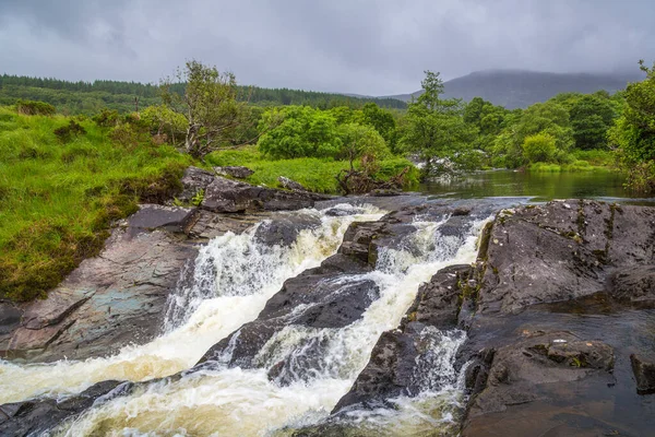Aasleagh Cachoeira Com Cascatas Final Killary Fjord Mayo Irlanda — Fotografia de Stock