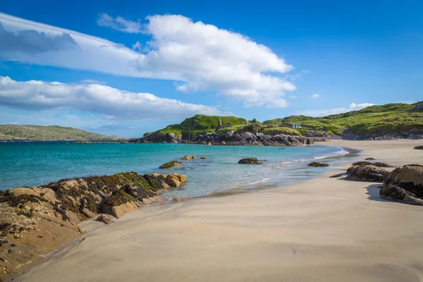 Spacer Wzdłuż Derrynane Beach Abbey Island — Zdjęcie stockowe