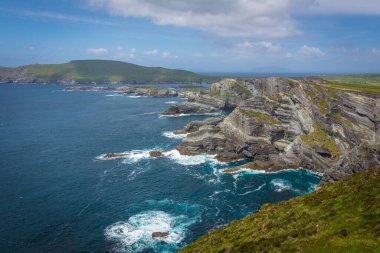 İrlanda 'daki güzel okyanus Kerry Kayalıkları
