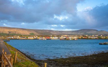 İrlanda 'nın Kerry ilçesindeki Portmagee köyü