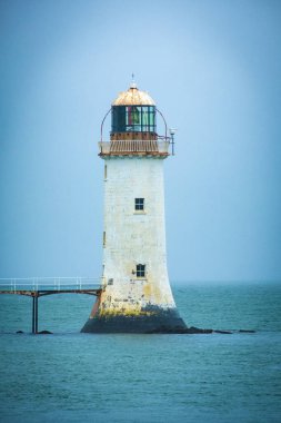 Killimer ve Tabert arasındaki deniz feneri Shannon nehri, İrlanda