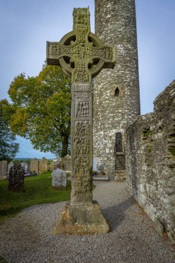 İrlanda 'nın en yüksek haçlı manastırı Co Lough, İrlanda