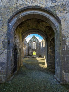Moyne Manastırı Killala yakınlarında, Co Mayo, İrlanda