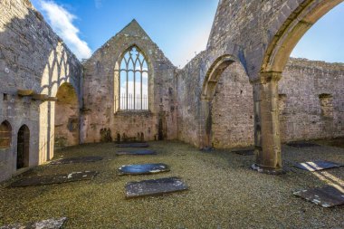 Moyne Manastırı Killala yakınlarında, Co Mayo, İrlanda