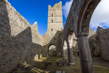 Moyne Manastırı Killala yakınlarında, Co Mayo, İrlanda