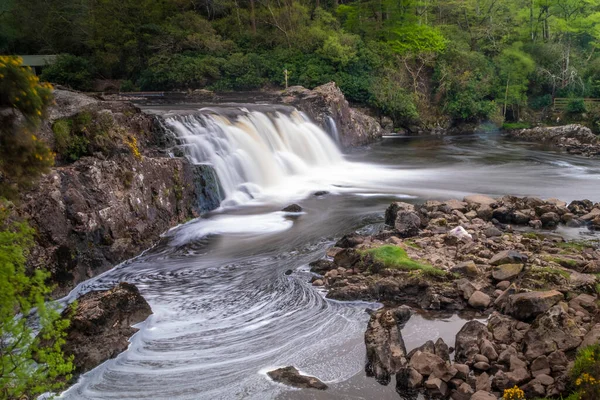 Aasleagh Cachoeira Com Cascatas Final Killary Fjord Mayo Irlanda — Fotografia de Stock