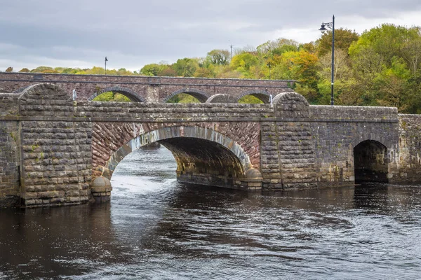 Γέφυρα Newport Πάνω Από Τον Ποταμό Στην Ιρλανδία — Φωτογραφία Αρχείου