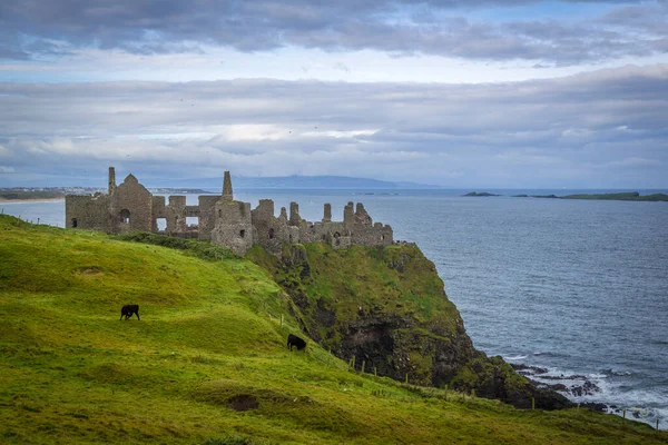 Замок Данлус Нині Зруйнований Середньовічним Замком Північній Ірландії — стокове фото
