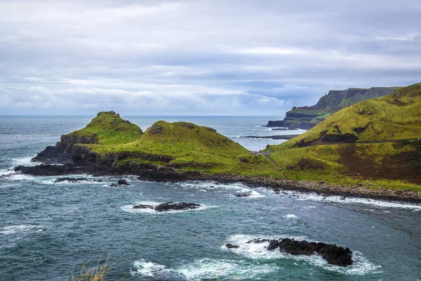 Giant Causeway Είναι Μια Περιοχή Περίπου 000 Αλληλοσυνδεόμενων Στηλών Βασάλτη — Φωτογραφία Αρχείου