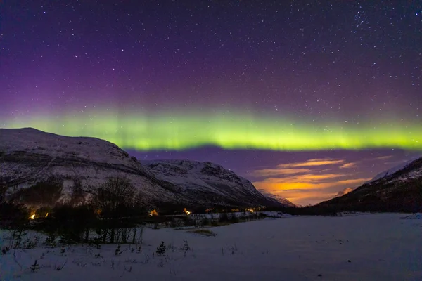 Landskap Med Aurora Borealis Över Lakselvbukt Nordnorge — Stockfoto