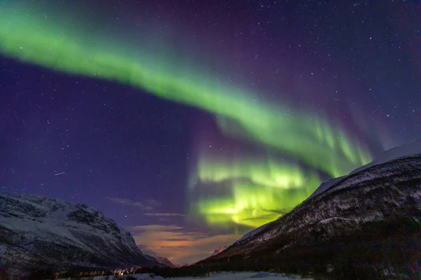 Landschap Met Aurora Borealis Boven Lakselvbukt Noord Noorwegen — Stockfoto