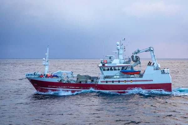 Trawler Boot Zee Bij Noorwegen — Stockfoto