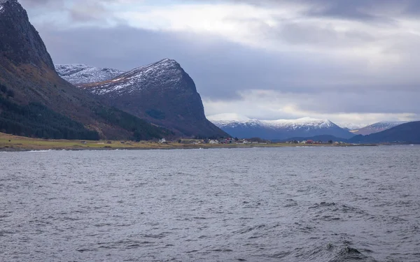 挪威海沿岸美丽的风景 — 图库照片