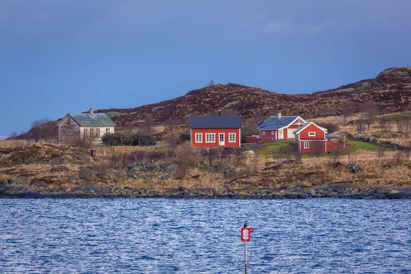 Maisons Bois Sur Île Vattoya Sur Mer Norvège — Photo