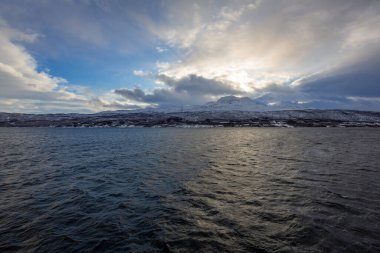 Kuzey Norveç 'te Finlandiya' dan Finlandiya 'ya 