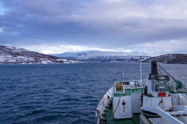 Straumsbukta 'dan Kuzey Norveç' teki Tromso 'ya giden eski bir gemiyle yolculuk.