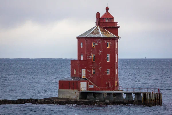 Beau Vieux Phare Octogone Rouge Kjeungskjaeret Fyr Dans Mer Norvège — Photo