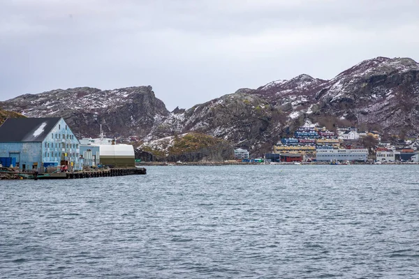 ノルウェー海のボドへの船の港の入り口 — ストック写真