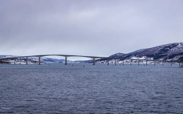 挪威北部Silsand至Finnsnes大桥 — 图库照片