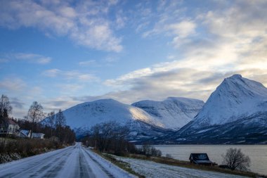 Kuzey Norveç 'te Tromso yakınlarındaki manzara
