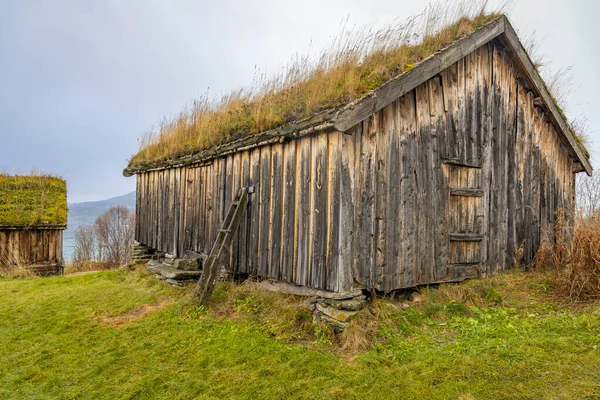 Straumsgard Antigua Granja Norte Noruega — Foto de Stock