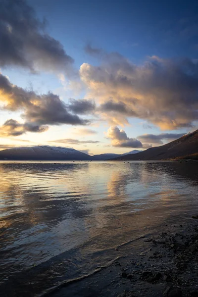 ノルウェー北部の日没時のLaksvatn湾 — ストック写真