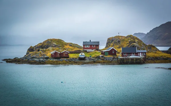 Ev ve ev manzarası, lofoten adaları