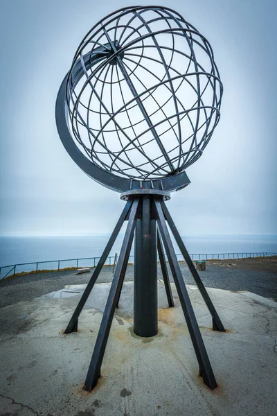Globe Staty Nära Nordkapp Mageroya Norge — Stockfoto