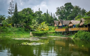 Cebu Gölü 'nde harika bir dinlenme yeri ve Mindanao' daki teleferik hattı. 