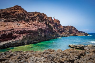 Tenerife 'deki Teno Kayalıkları' ndan geçen tehlikeli kıyı yolu 