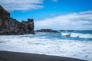 Playa el Bollulo 'daki güzel manzara, Tenerife, İspanya