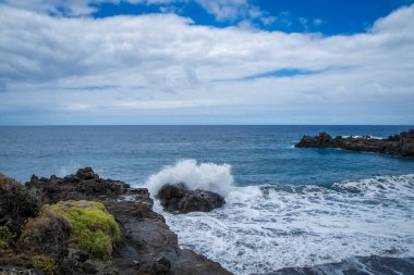 Playa el Bollulo 'daki güzel manzara, Tenerife, İspanya