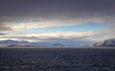 Muhteşem kış harikalar diyarı Kuzey Norveç 'te Oeksfjord ve Havoeysund çevresinde farklı hava etkileri