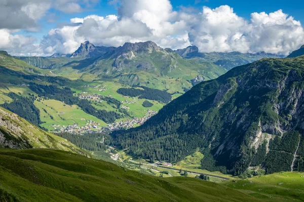 奥地利福拉尔贝格的Zuers和Lech美丽的风景和景色 — 图库照片