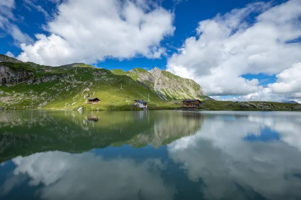 Paesaggio Meraviglioso Riflessioni Sul Zuerser See Vorarlberg Austria — Foto Stock