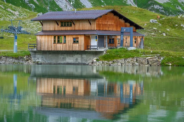 Wspaniały Krajobraz Refleksje Nad Stolicą Zuerser Vorarlberg Austria — Zdjęcie stockowe