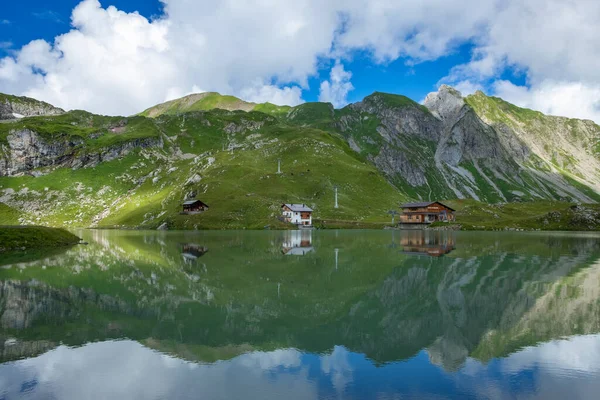Paesaggio Meraviglioso Riflessioni Sul Zuerser See Vorarlberg Austria — Foto Stock