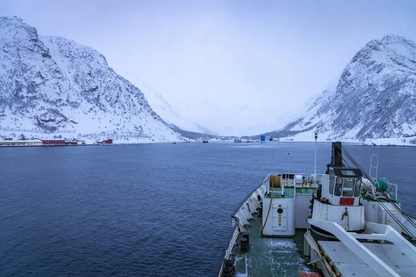 Underbara Vinterlandskap Runt Hamnen Den Lilla Byn Oksfjord Nordnorge — Stockfoto