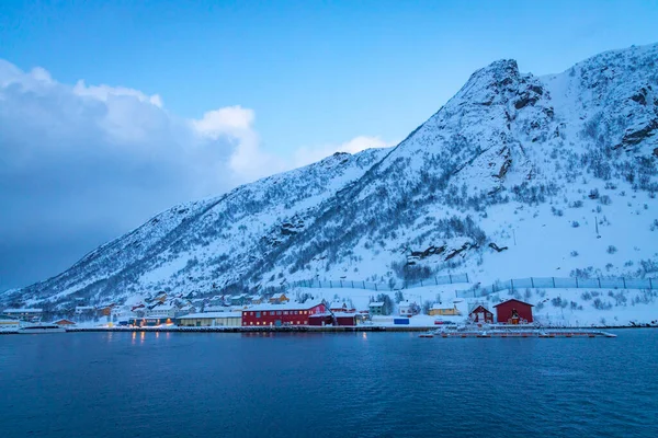 Csodálatos Téli Csodaország Körül Kikötő Kis Falu Oksfjord Észak Norvégiában — Stock Fotó